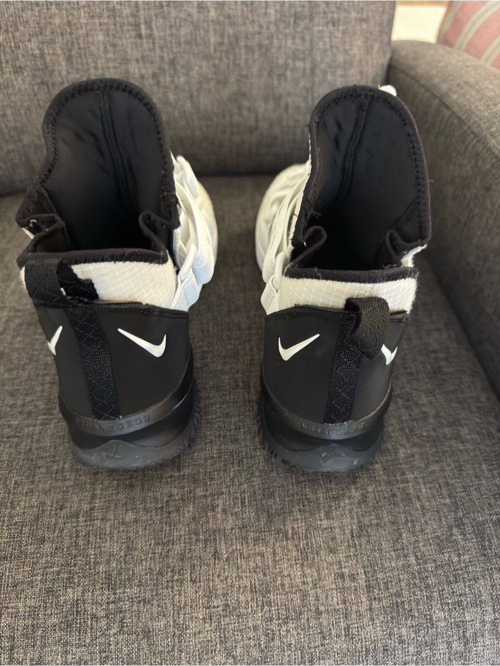 Nike Kids White and Black High-Top Sneakers with Strap - Picture 3 of 5